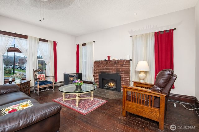 301 N H Street, Aberdeen, WA 98520