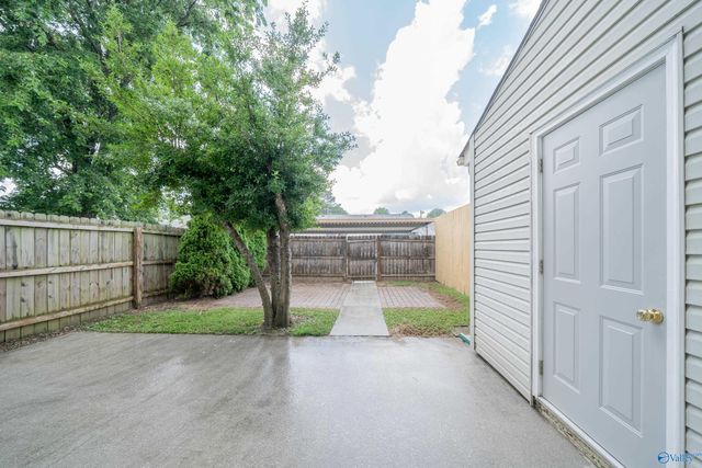 2179 Westbury Court Sw, Decatur, AL 35603