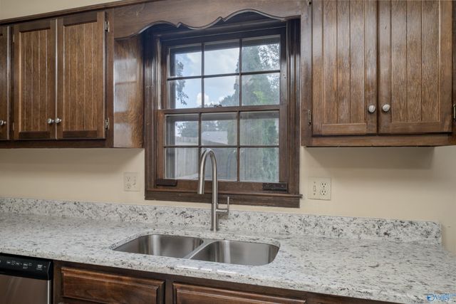 2179 Westbury Court Sw, Decatur, AL 35603