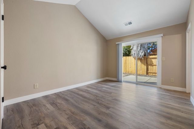 2728 maplewood St, Stockton, CA 95210