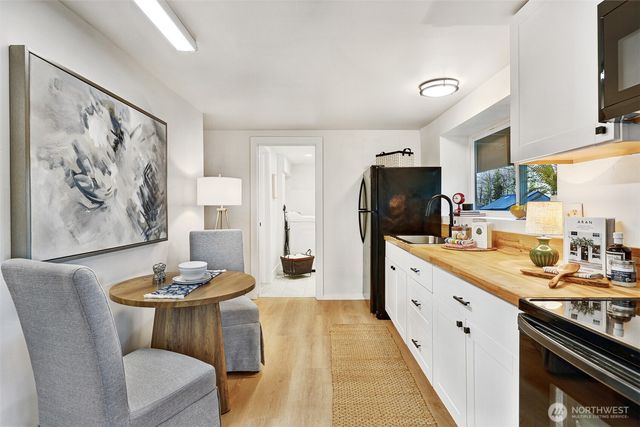 6346 26th Avenue SW, Seattle, WA 98106