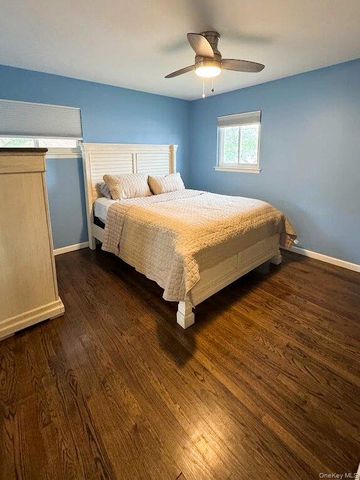 12 Weiss Place, Deer Park, NY 11729