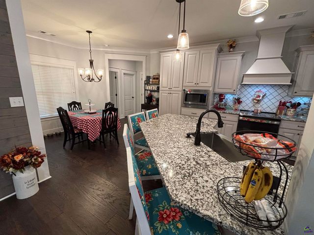 400 Rustic Live Oak Trail, Bonaire, GA 31005