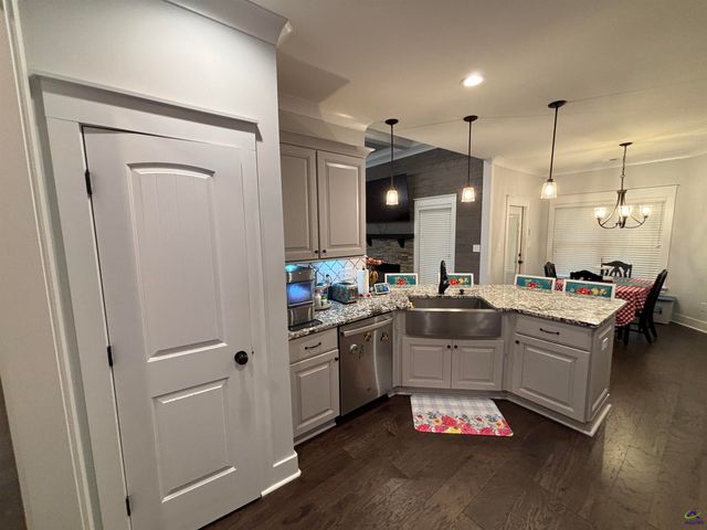 400 Rustic Live Oak Trail, Bonaire, GA 31005