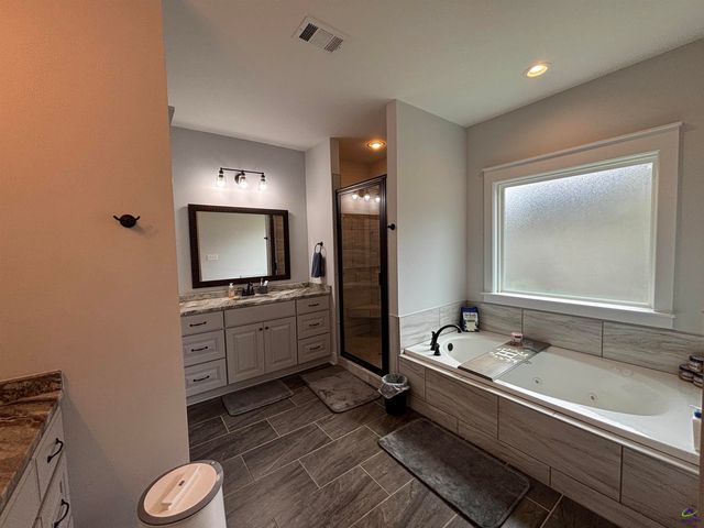 400 Rustic Live Oak Trail, Bonaire, GA 31005