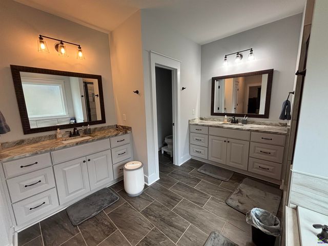 400 Rustic Live Oak Trail, Bonaire, GA 31005