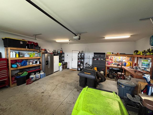 400 Rustic Live Oak Trail, Bonaire, GA 31005
