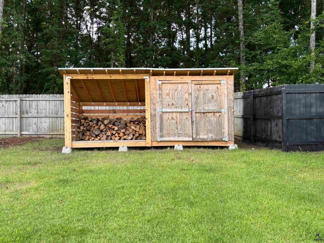 400 Rustic Live Oak Trail, Bonaire, GA 31005