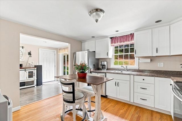 259 Water St, Hanover, MA 02339