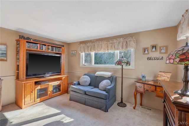 222 Lillian Avenue 24, Syracuse, NY 13206