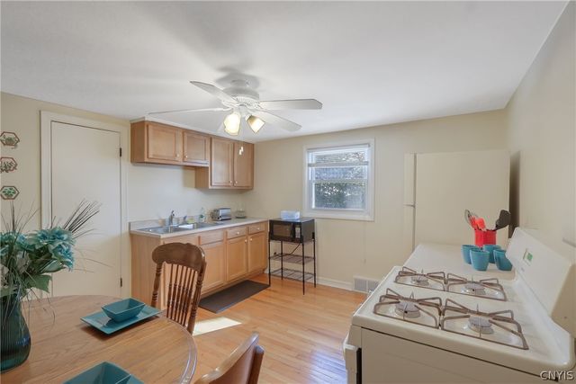 222 Lillian Avenue 24, Syracuse, NY 13206