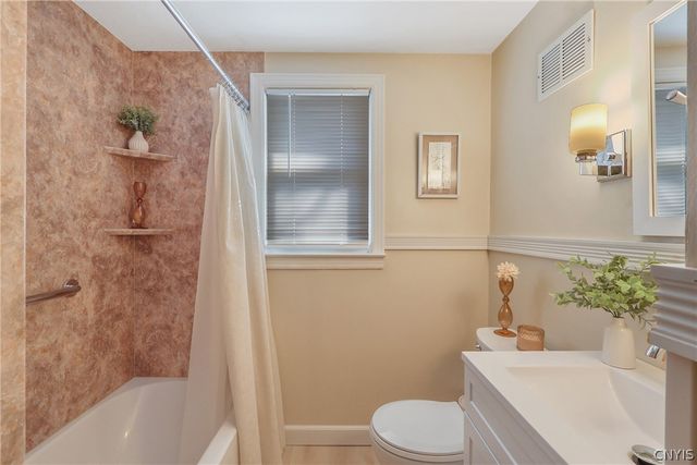 222 Lillian Avenue 24, Syracuse, NY 13206