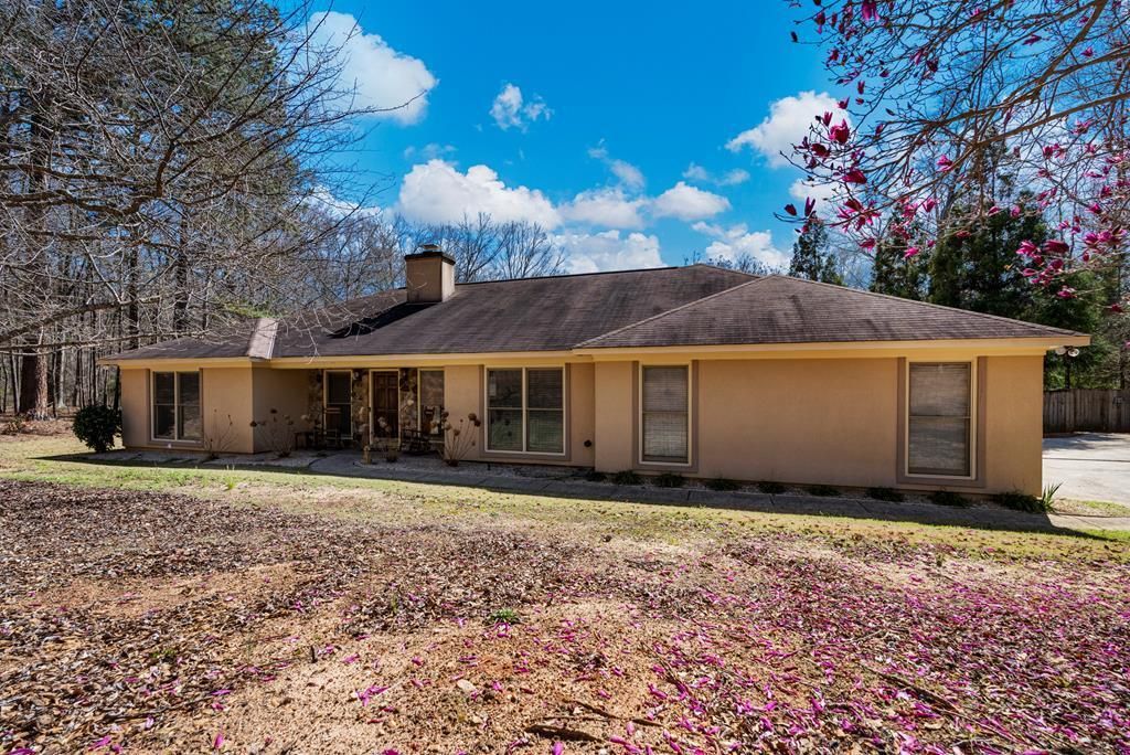 8920 Midland Woods Drive, Midland, GA 31820