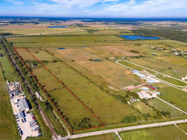 1207 County Road 615, Dayton, TX 77535