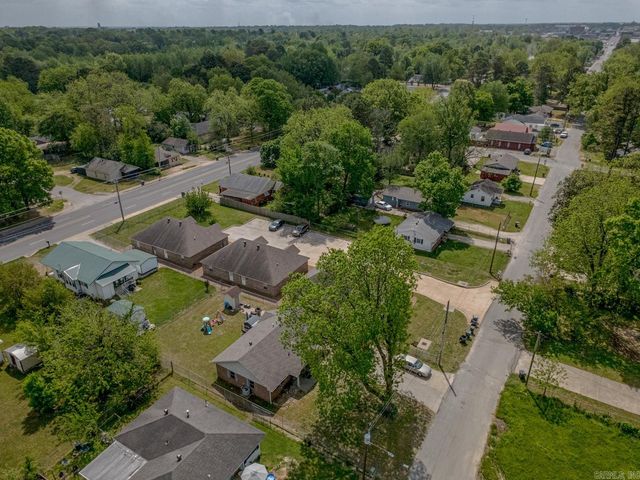 1012 N Main St, Jonesboro, AR 72401