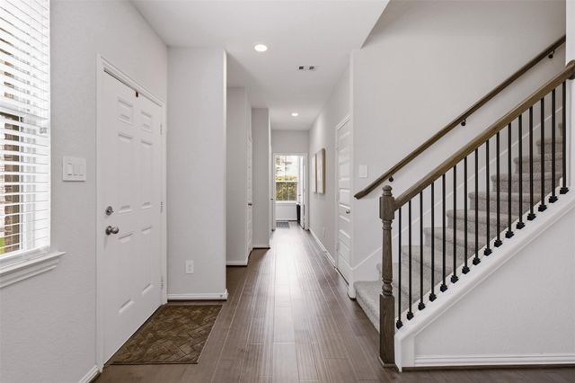 168 Skybranch Drive, Conroe, TX 77304