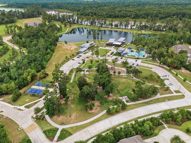 168 Skybranch Drive, Conroe, TX 77304