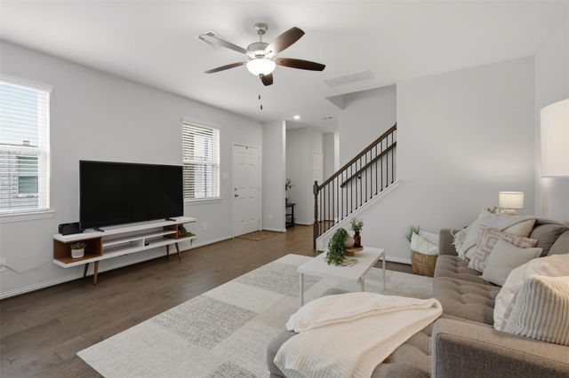 168 Skybranch Drive, Conroe, TX 77304