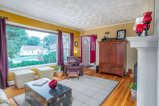 2226 Warren Street, Davenport, IA 52804