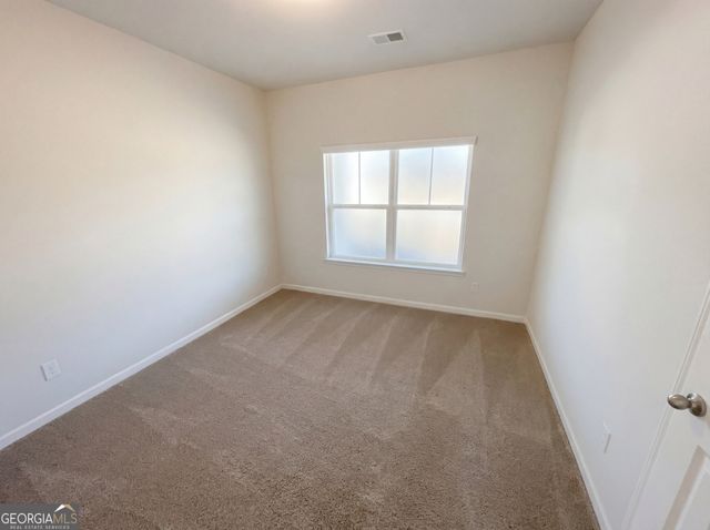 104 Charlie Fuller Road, Grantville, GA 30220