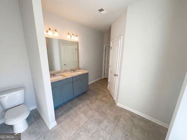 104 Charlie Fuller Road, Grantville, GA 30220