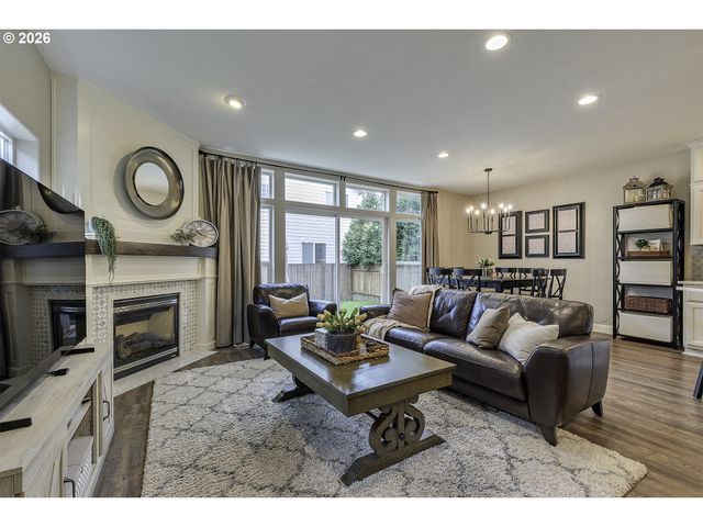 2084 Se 48TH Ave, Hillsboro, OR 97123