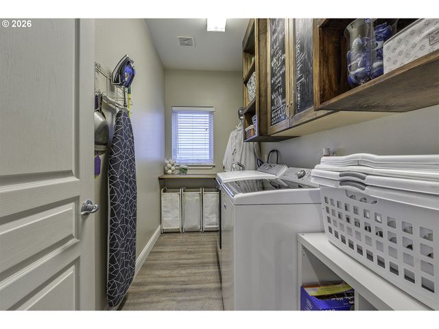 2084 Se 48TH Ave, Hillsboro, OR 97123