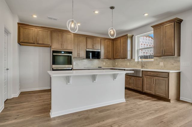 1023 Lionheart Drive, Hermitage, TN 37076