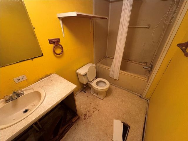 5115 W Holiday SE Court, Acworth, GA 30102