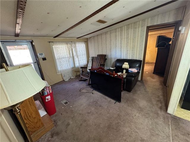 5115 W Holiday SE Court, Acworth, GA 30102