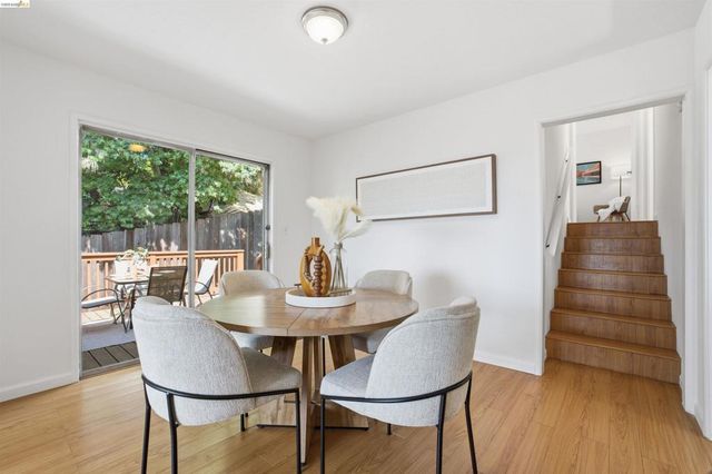 6914 Outlook Ave, Oakland, CA 94605