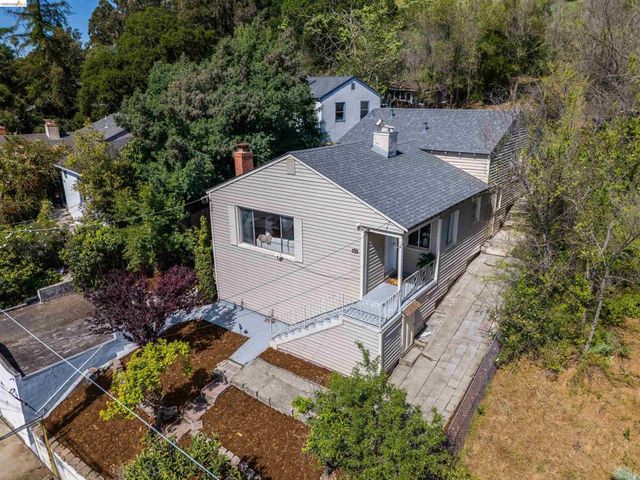 6914 Outlook Ave, Oakland, CA 94605