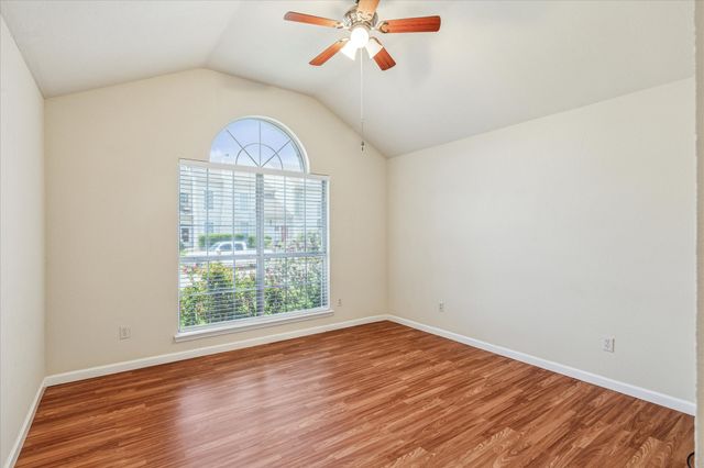 5219 Tennis Villa Drive, Arlington, TX 76017