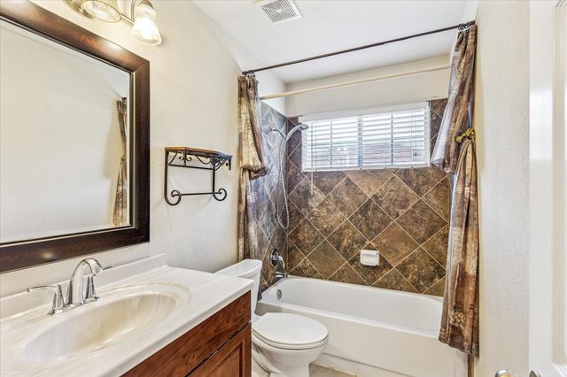 5219 Tennis Villa Drive, Arlington, TX 76017