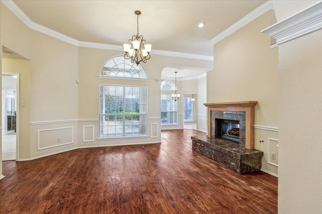 5219 Tennis Villa Drive, Arlington, TX 76017