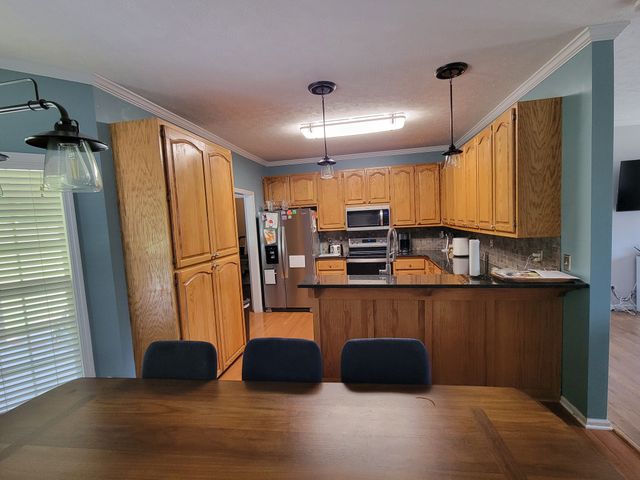 575 Haywood Rd, Pulaski, TN 38478