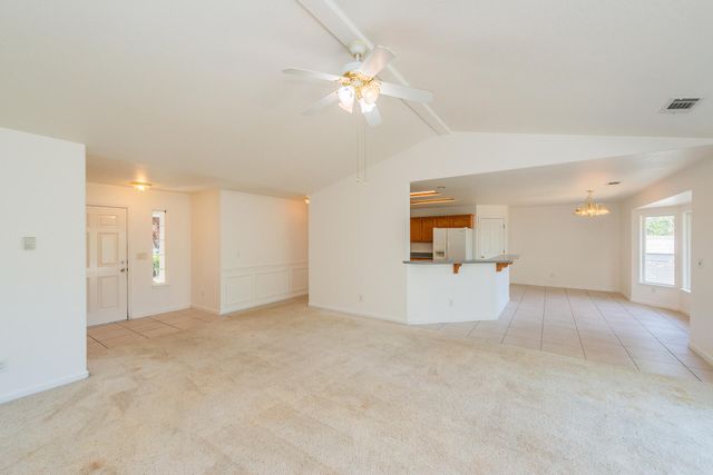 188 Woodcliff Drive, Redding, CA 96003