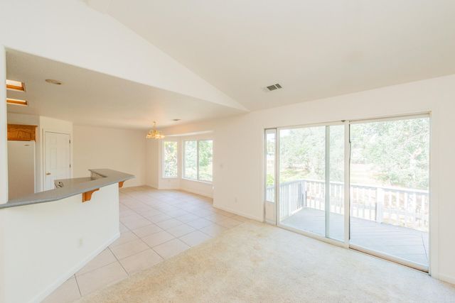 188 Woodcliff Drive, Redding, CA 96003