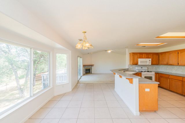 188 Woodcliff Drive, Redding, CA 96003