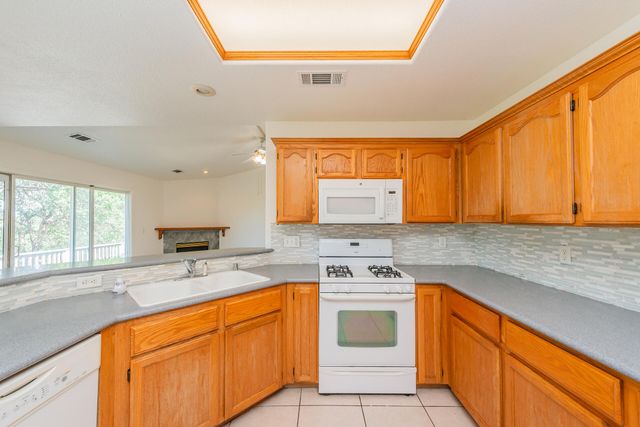 188 Woodcliff Drive, Redding, CA 96003