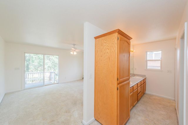 188 Woodcliff Drive, Redding, CA 96003