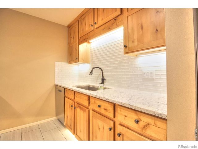 809 E Drake Road 112, Fort Collins, CO 80525