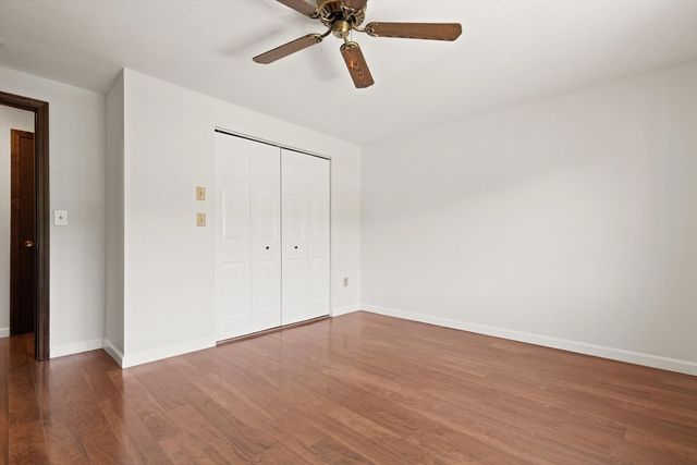 1510 Skyline Dr 12, Lowell, MA 01854