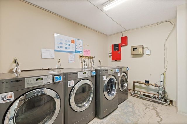1510 Skyline Dr 12, Lowell, MA 01854