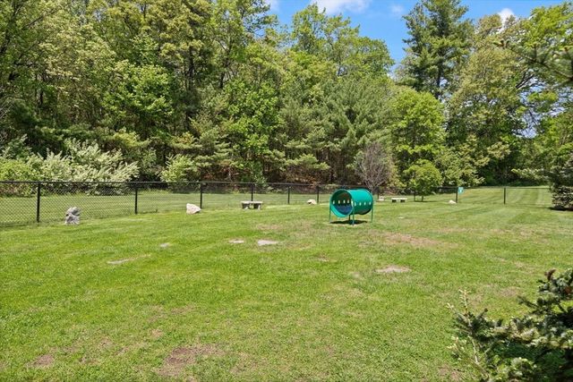 1510 Skyline Dr 12, Lowell, MA 01854