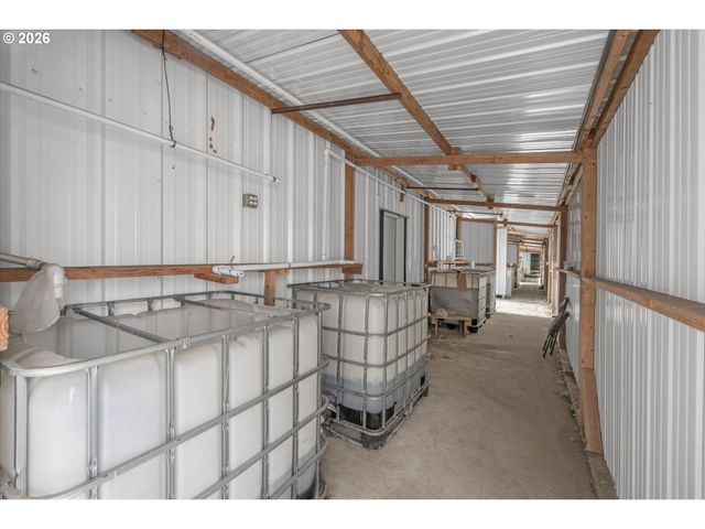18335 Ne BUTTEVILLE Rd, Aurora, OR 97002