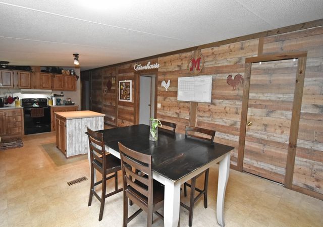 374 W Farm Road 1567 W, Yantis, TX 75497