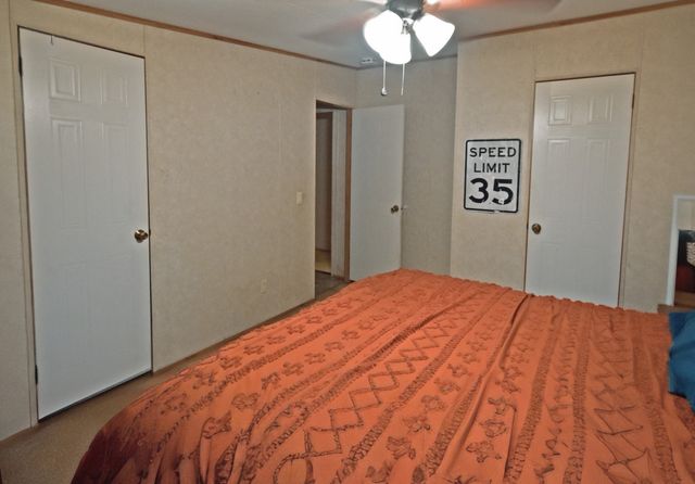 374 W Farm Road 1567 W, Yantis, TX 75497