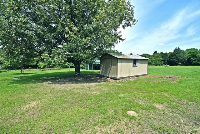 374 W Farm Road 1567 W, Yantis, TX 75497