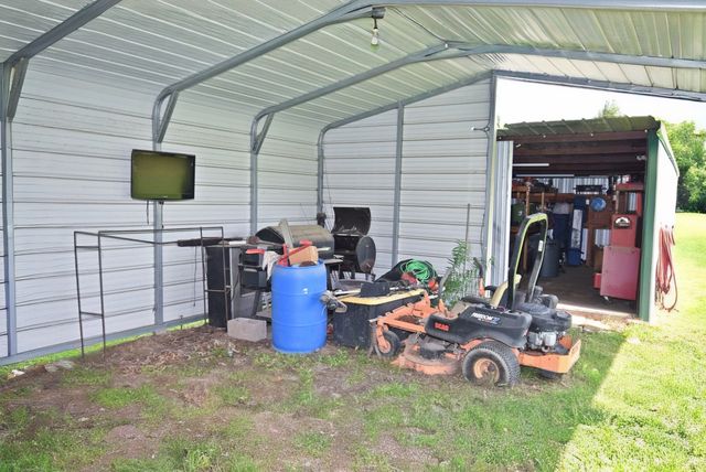 374 W Farm Road 1567 W, Yantis, TX 75497